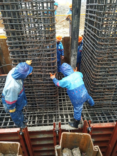崇贤至东湖路连接线一期工程首件承台浇筑完成